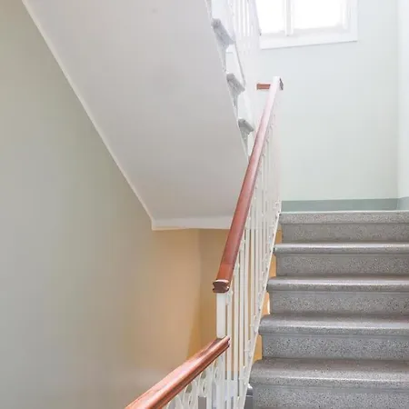 فيلة Annette - Lakeside