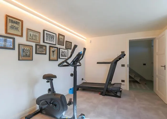 Annette - Lakeside Colonno