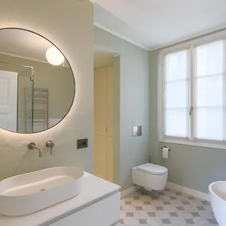 Annette - Lakeside Villa