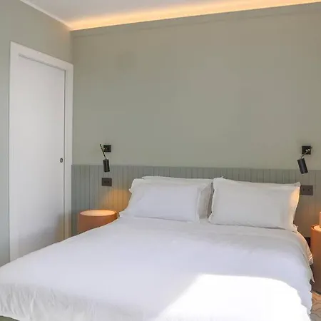 Annette - Lakeside Villa *