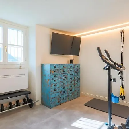 Annette - Lakeside Colonno