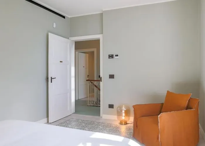 Annette - Lakeside Villa